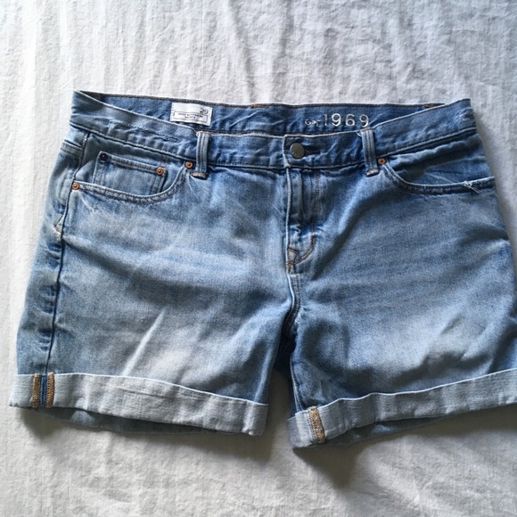 GAP Pants - Get your GAP, 1969 Sexy Boyfriend Shorts!!